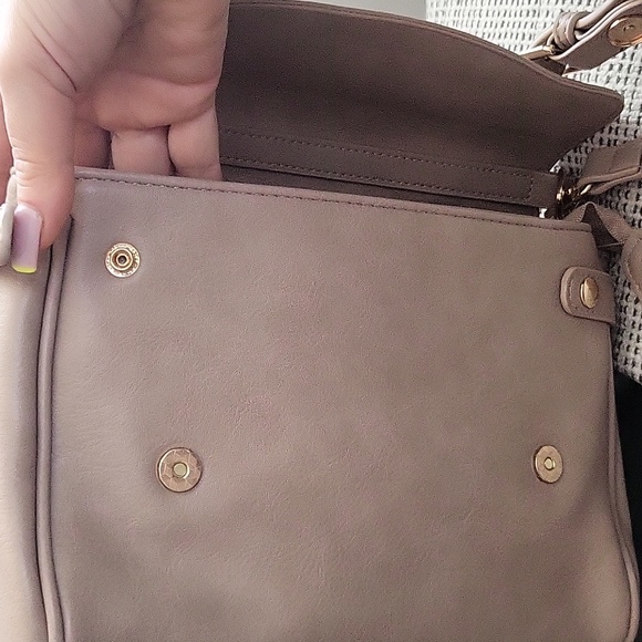 BEAUTIFUL PURSE👛 - Picture 3 of 8